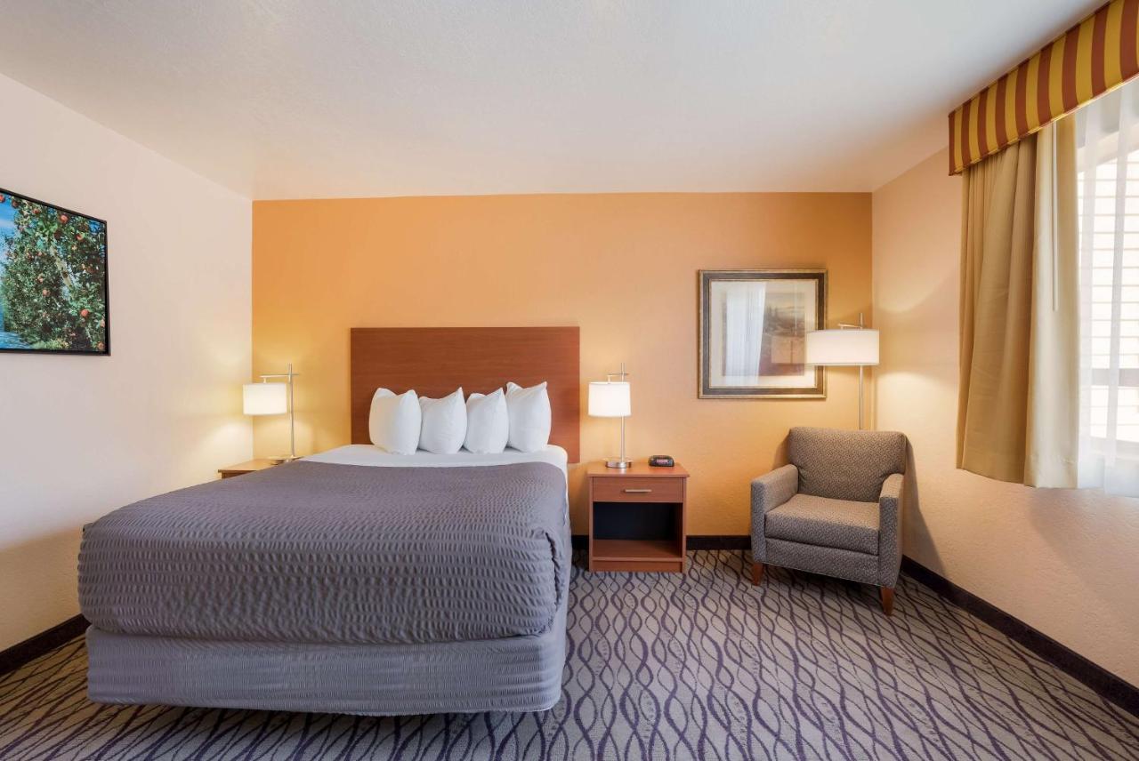 Hotel Surestay By Western Wenatchee
