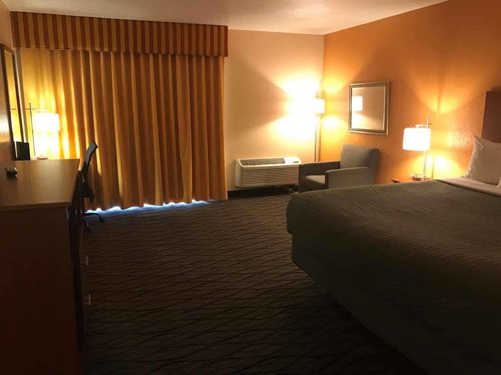 Surestay By Western 3*